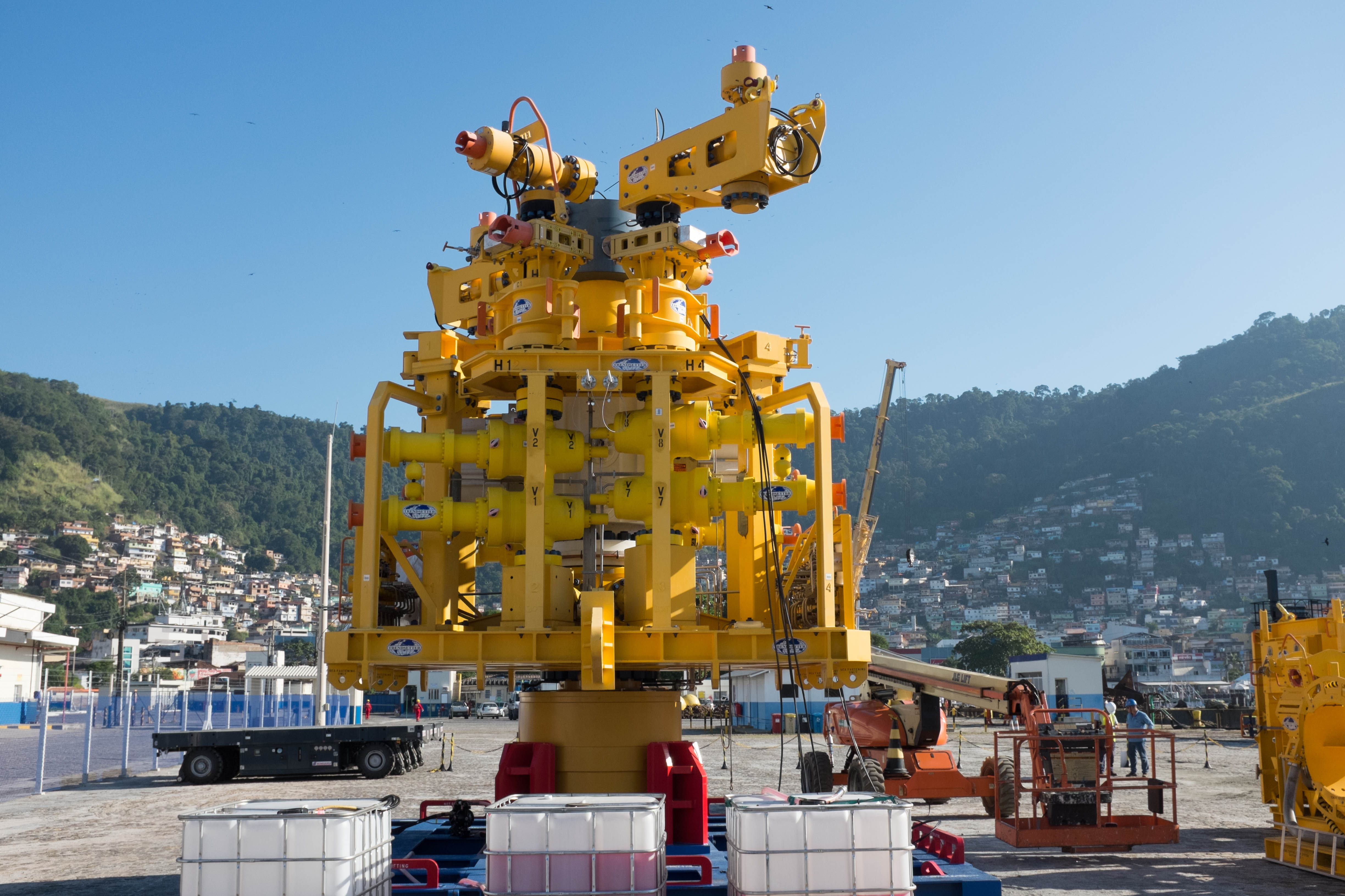 SUBSEA WELL RESPONSE PROJECT 15K CAPPING STACKS Case Study