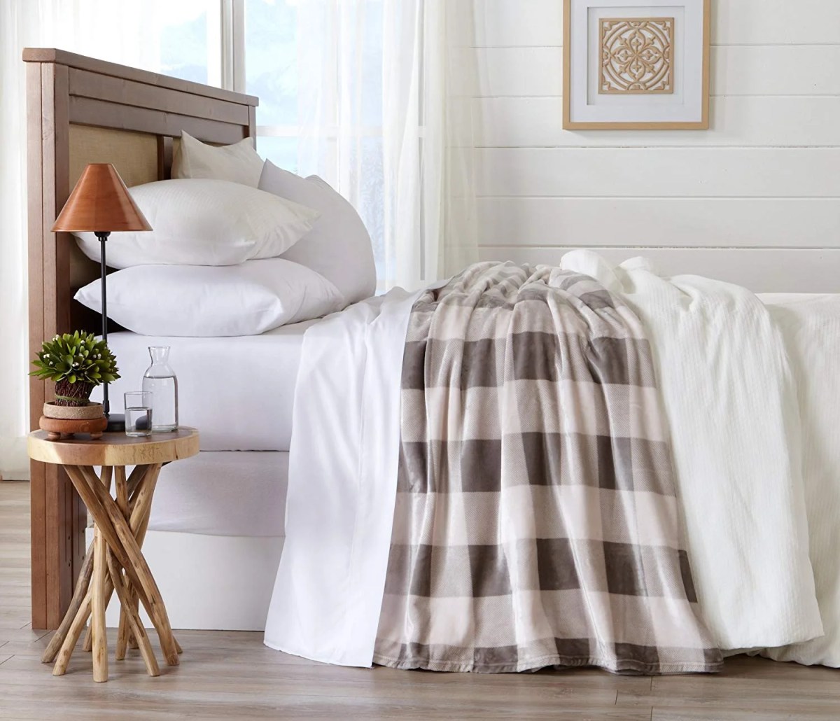 Buffalo Check: Black & White Year-Round Home Decor Ideas