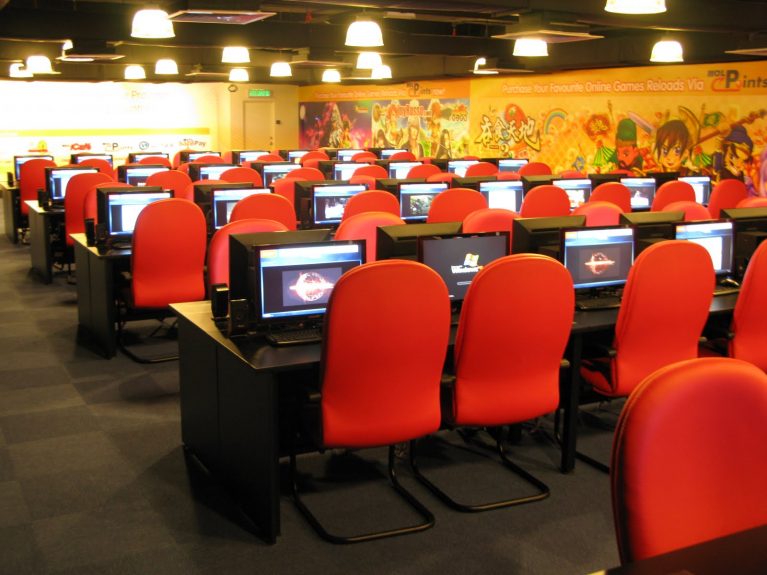 Comment gérer un cybercafé ? Très Cyber Comment gérer un cybercafé ? Très Cyber