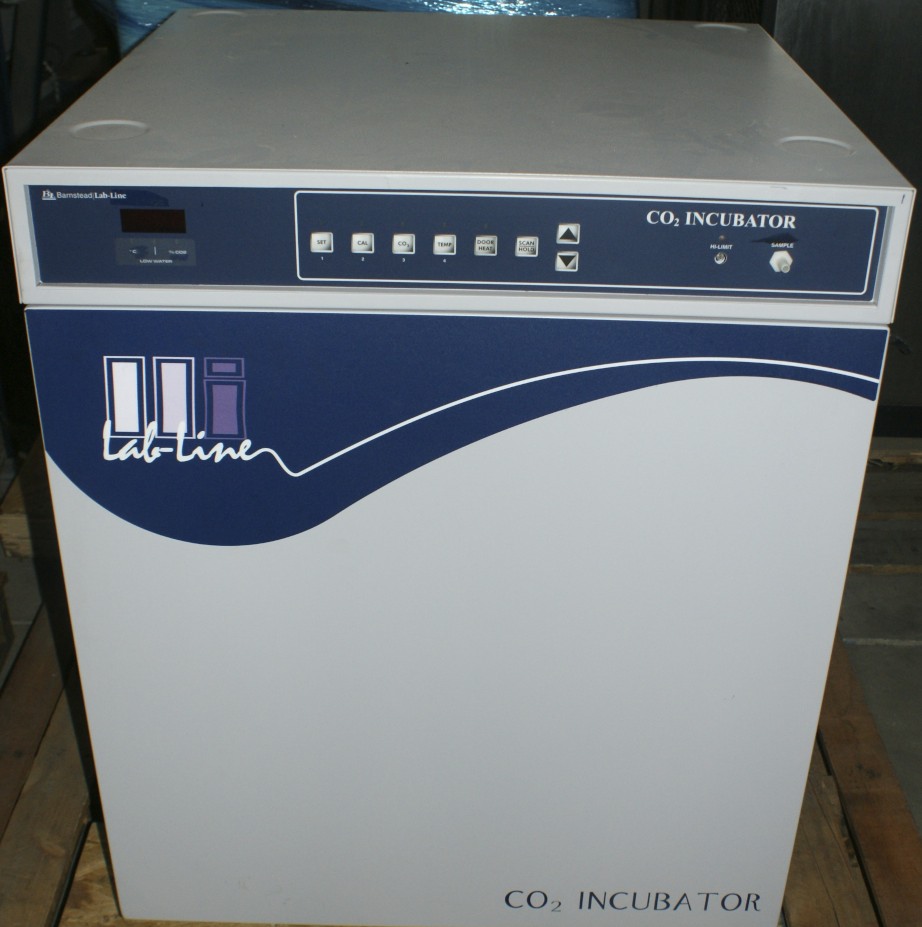 BARNSTEAD LABLINE lli CO2 INCUBATOR THERMO SCIENTIFIC LABLINE IIi CO2