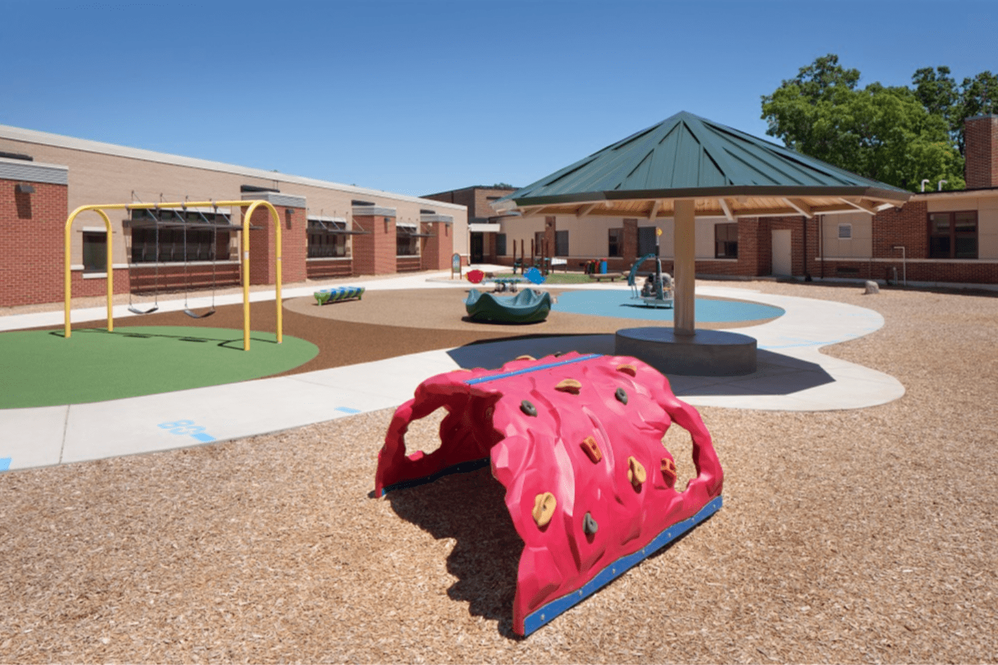 Oakridge Public Schools Triangle Associates