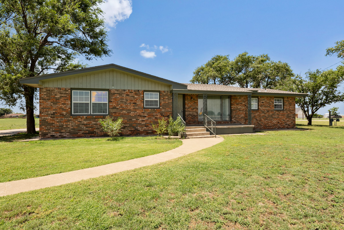 409 N Eastern, Happy, TX 79042 Triangle Realty
