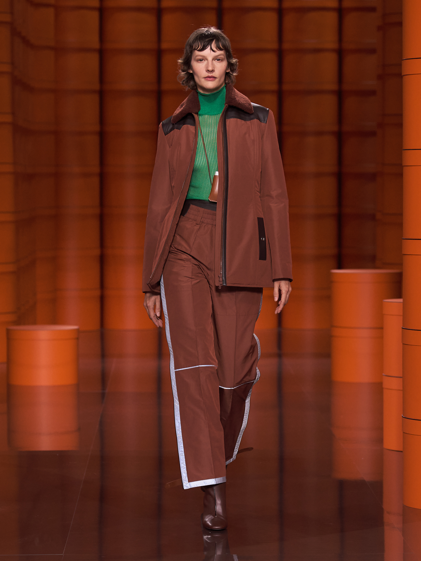 Watch the entire Hermès Fall/Winter 20212022 here
