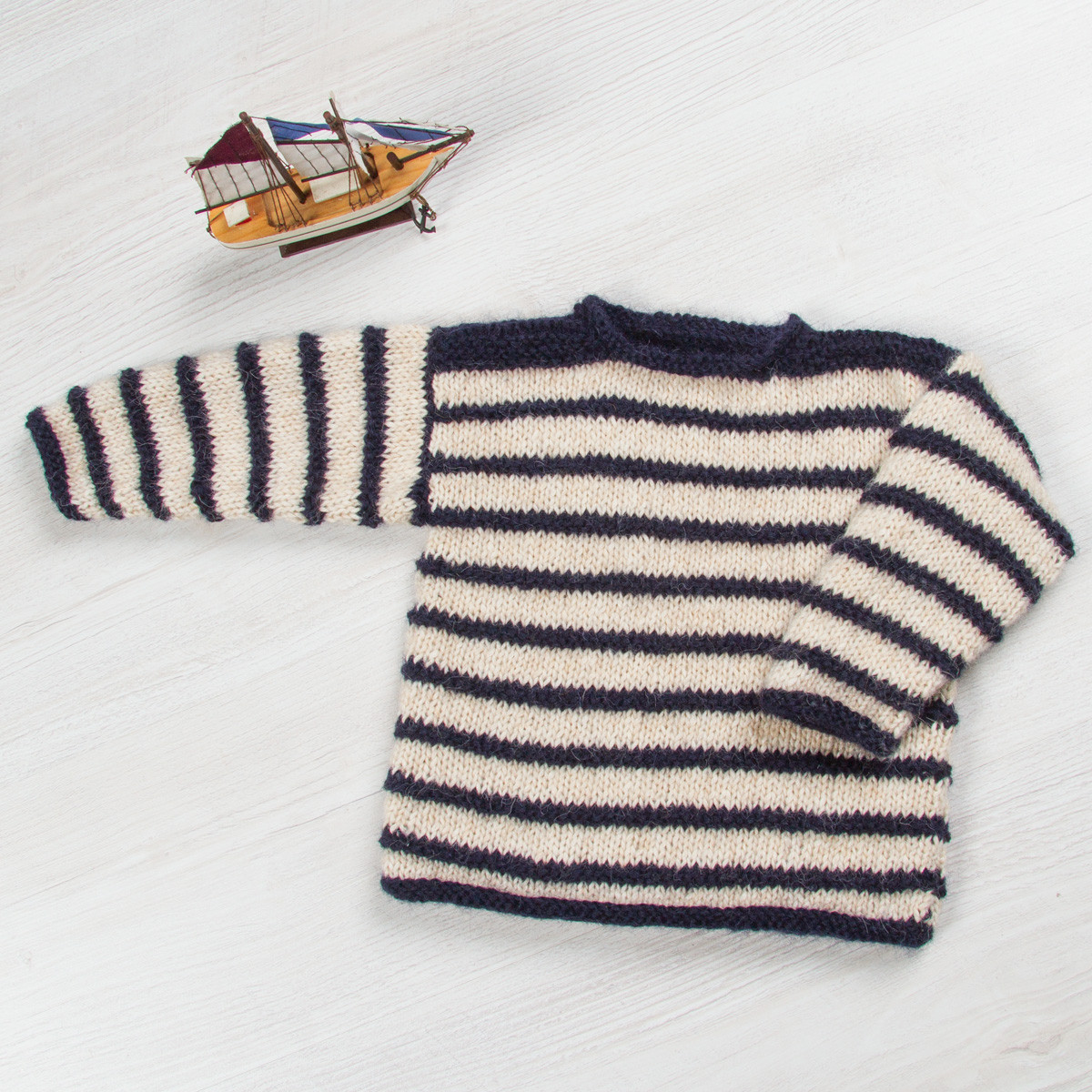 Pull marin pour bébé