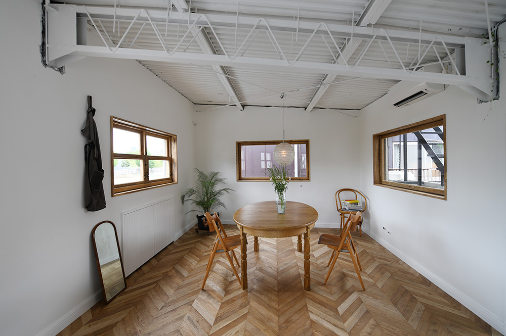 PIGEON STUDIO & KITCHEN