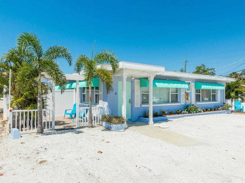 20+ adorable beach villas in Florida for a 2021 getaway