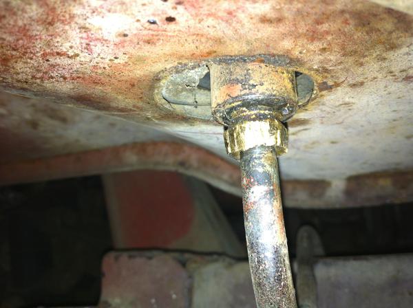 Fuel line attach fitting at tank Spitfire & GT6 Forum Triumph