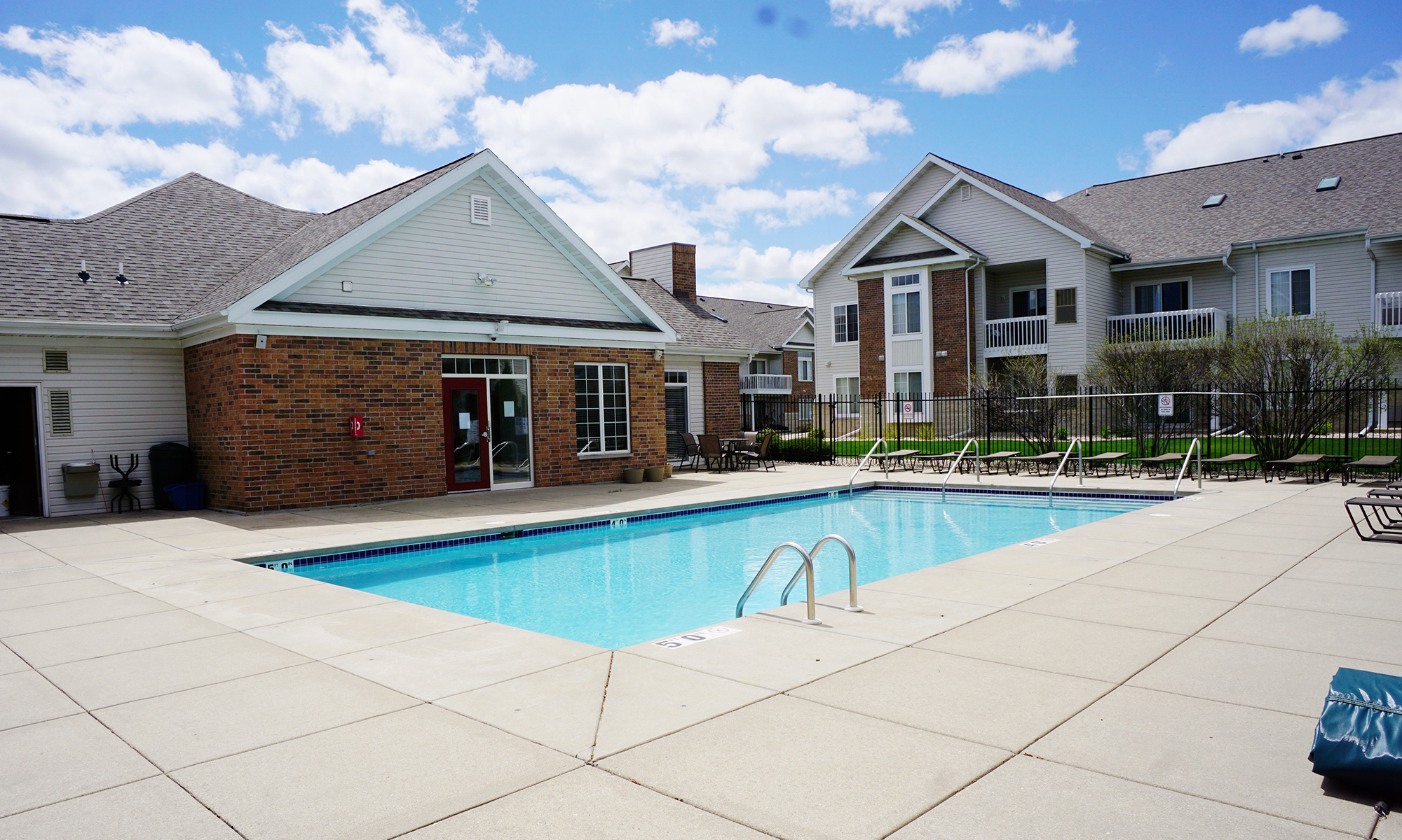 Pool (5) T.R. McKenzie Apartments