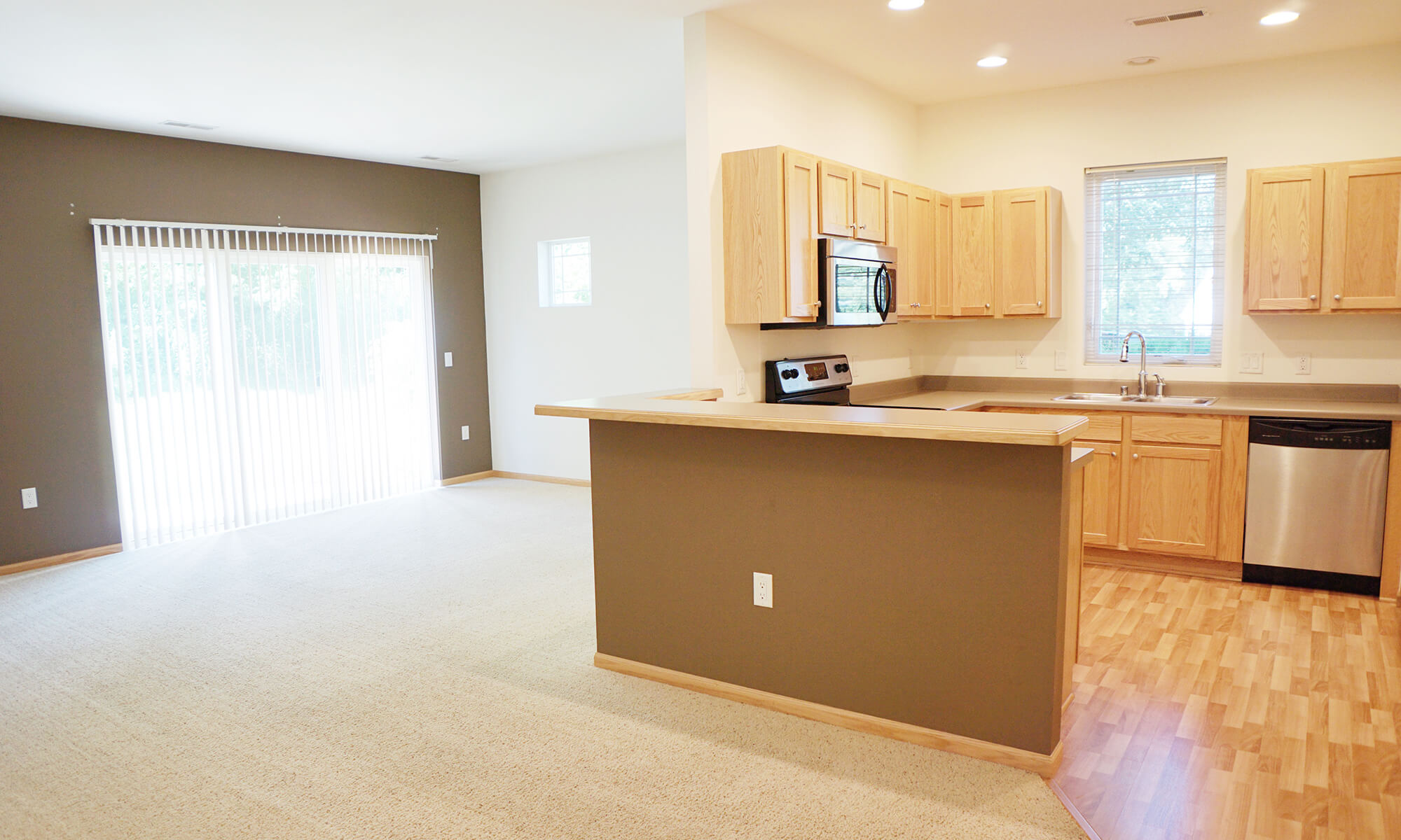 Townhomes Fitchburg Madison Townhouse TR McKenzie Madison, WI