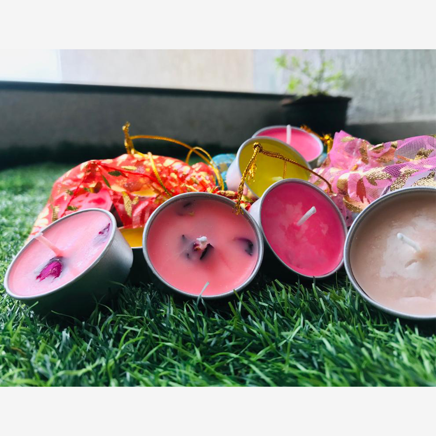 Buy Scented tealight candles set of 20 Online Trogons