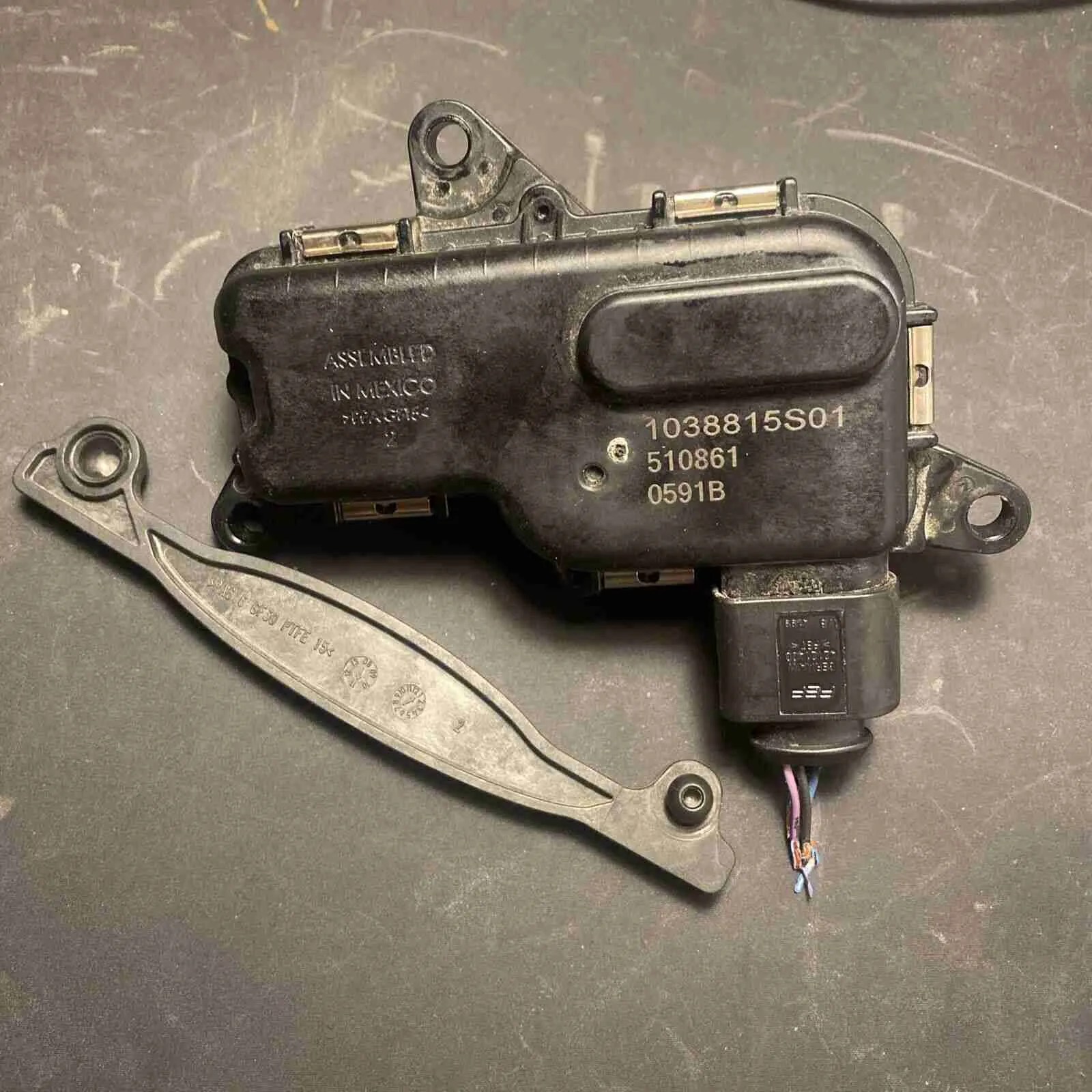 P2075 Intake manifold air control actuator position sensor/switch