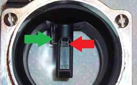 P0113 – Intake Air Temperature Sensor Circuit High Input (Ford
