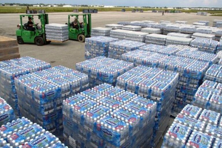 How To Pick Up A Pallet With A Forklift Trucks Direct UK