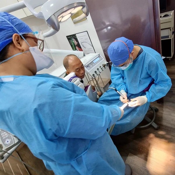 Experienced & Caring Dentists in Ang Mo Kio (2024)