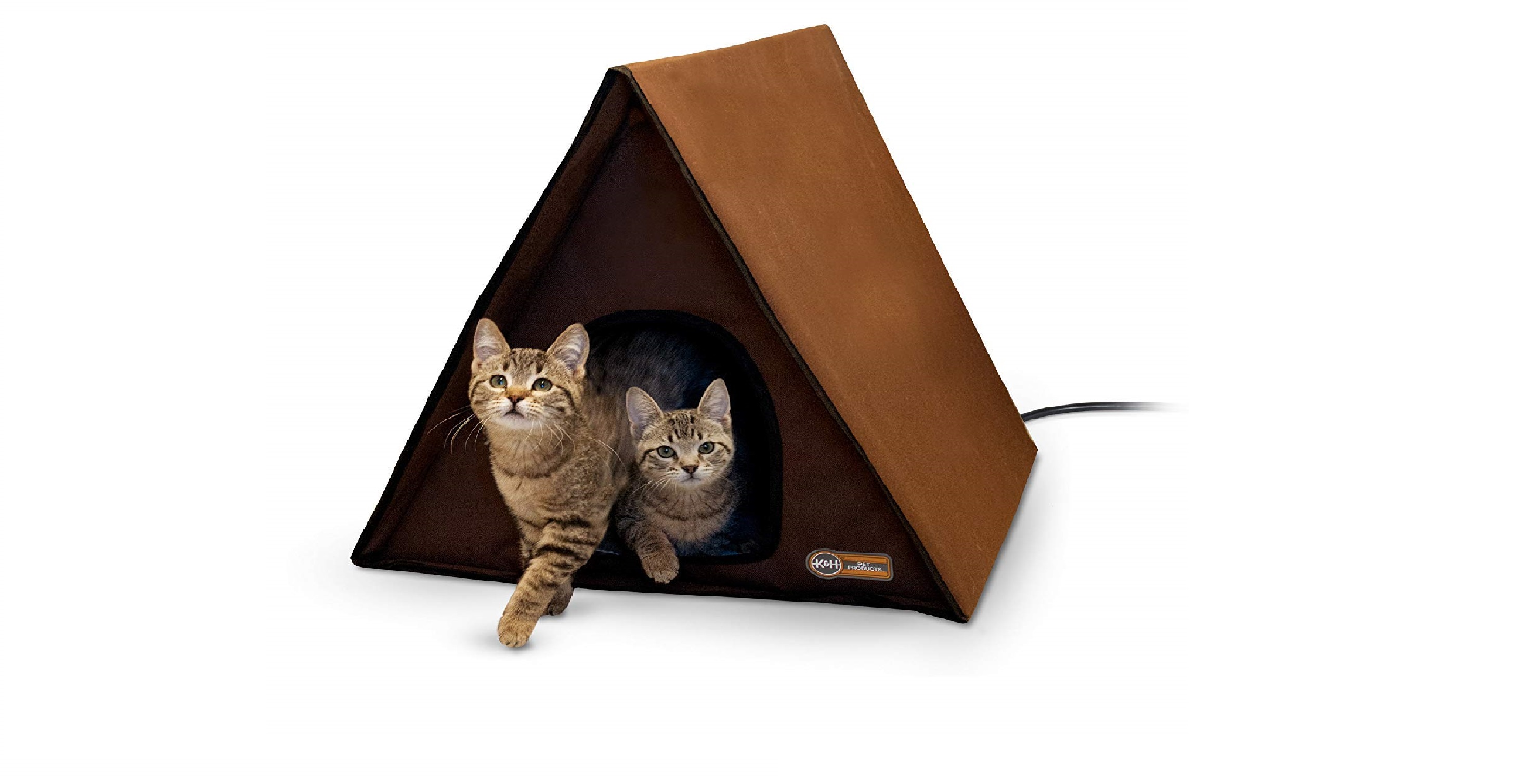 Best Heated Cat House [2022] Top Heated Houses for Cats in Winter
