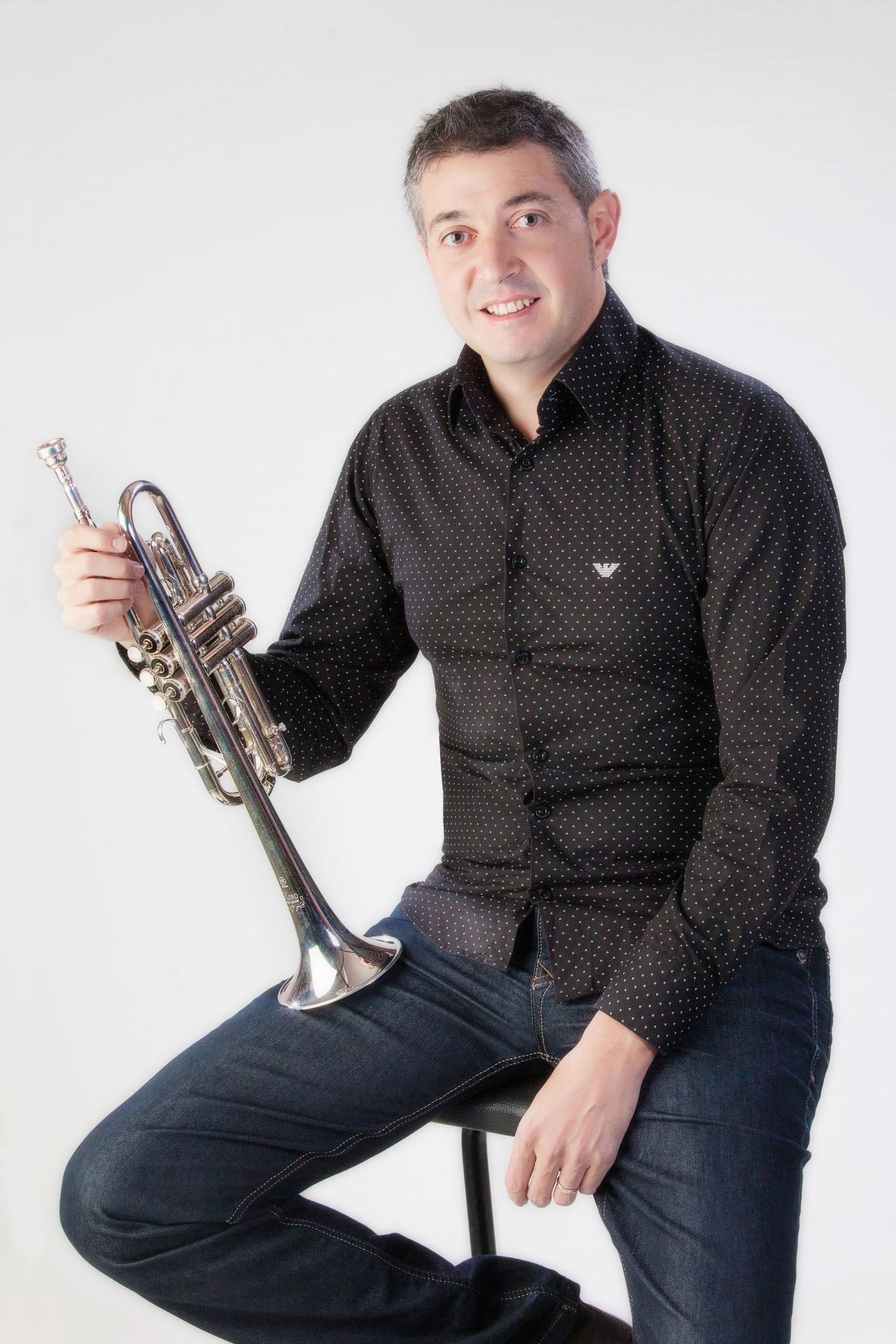 Bilingual Interview with Spanish trumpet soloist, José Chafer Trumpet