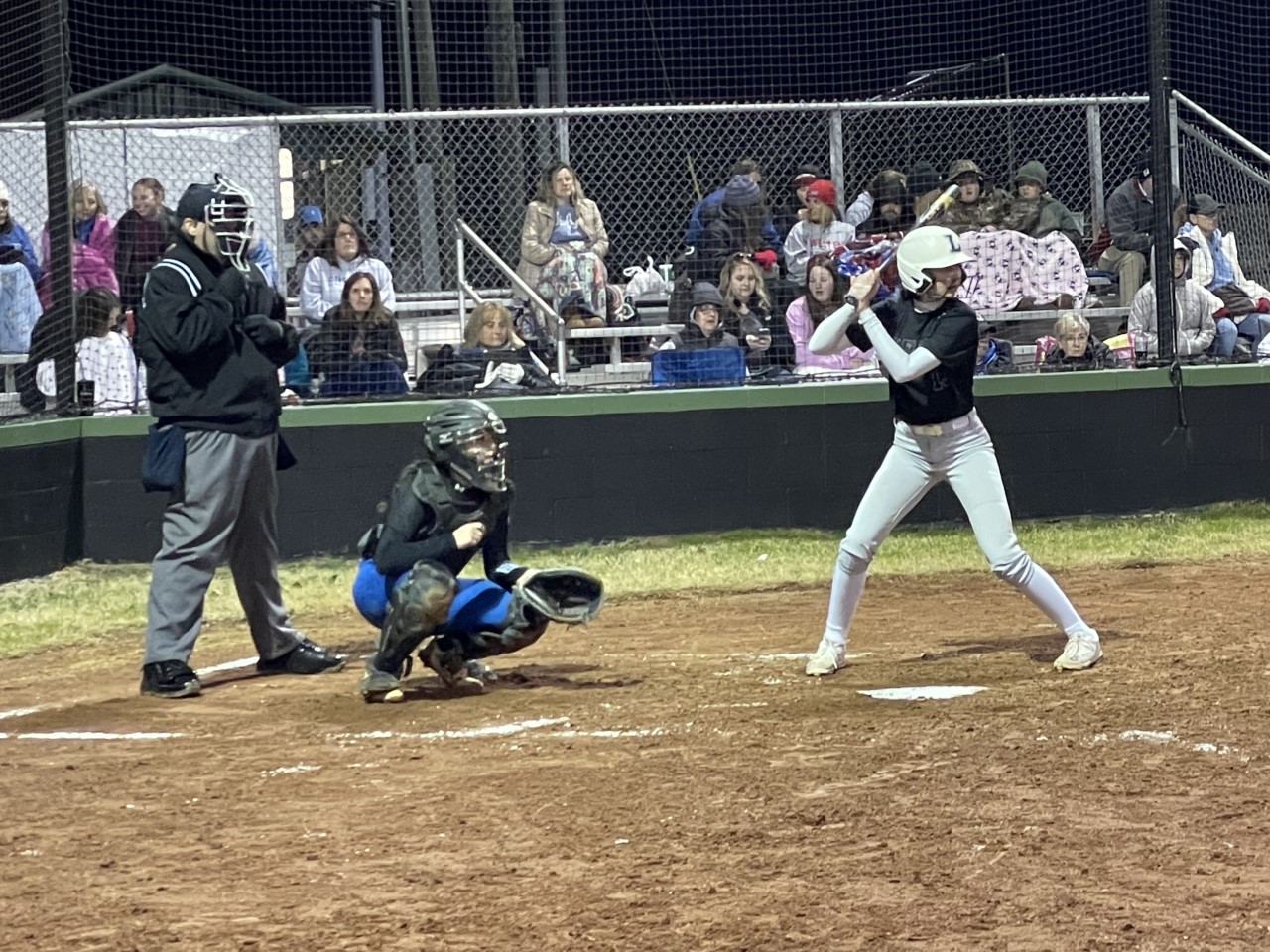 Leeds softball splits first two games in pool play at Greenwave Classic