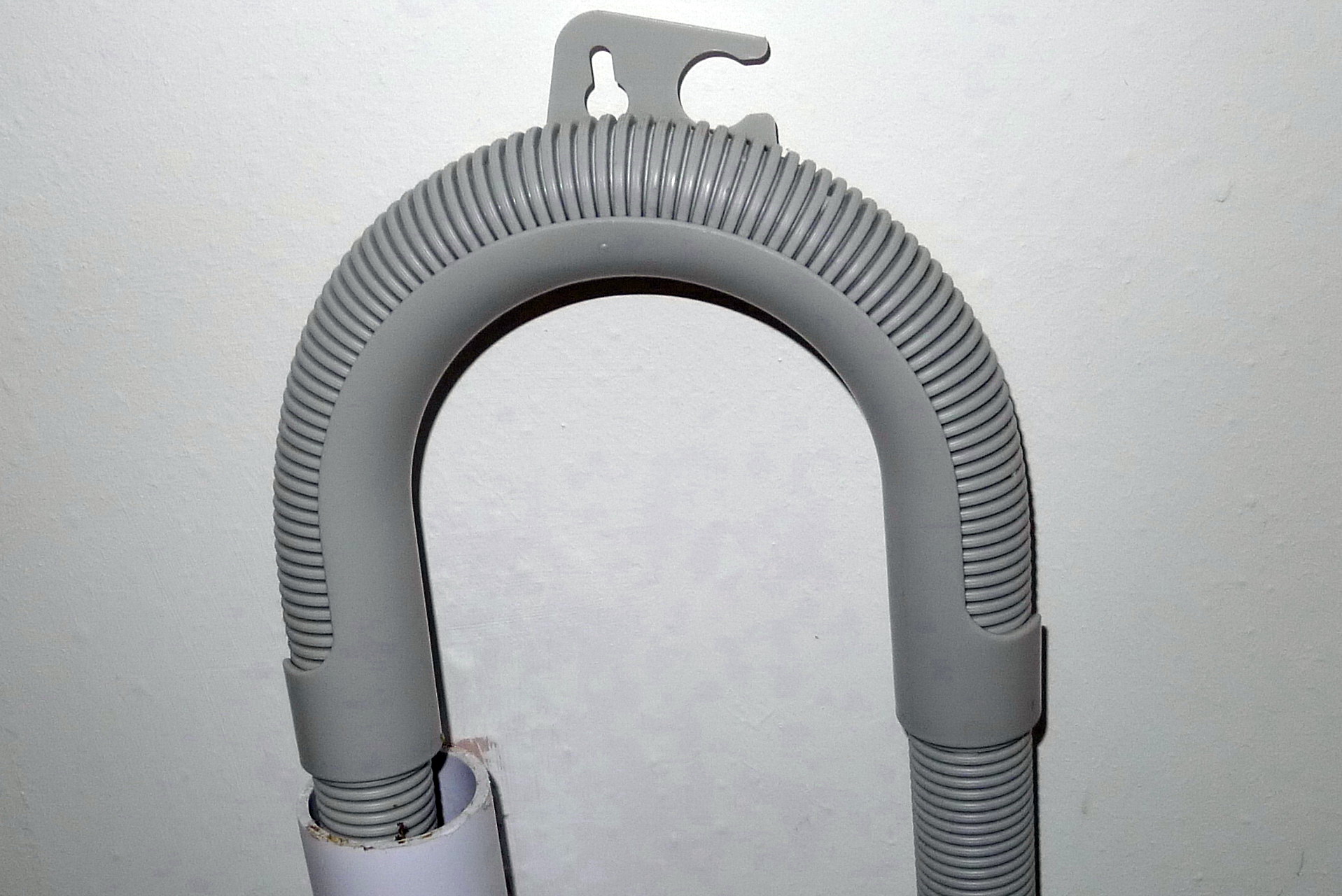 washing machine waste pipe overflowing uk - Big History Blogger Photography