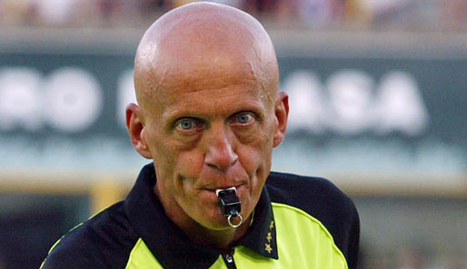 Top 10 AllTime Greatest Referees in History (Football)
