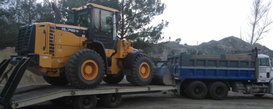 Triple S Trucking and Equipment Inc Heavy Hauling/ Oversized Loads