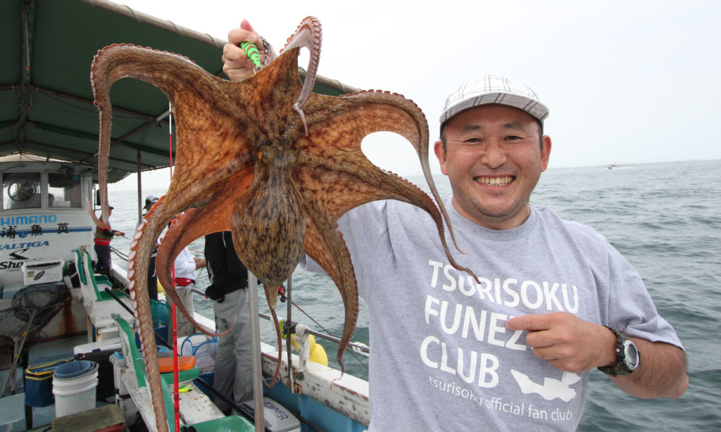 タコ好調 明石沖のマダコ最新釣況と竿頭のヒットリグを紹介 兵庫 明石浦 魚英 ニュース つりそく 釣場速報