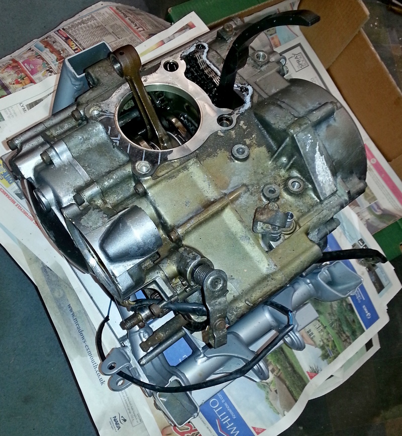 TTR250 bottom end engine strip and rebuild