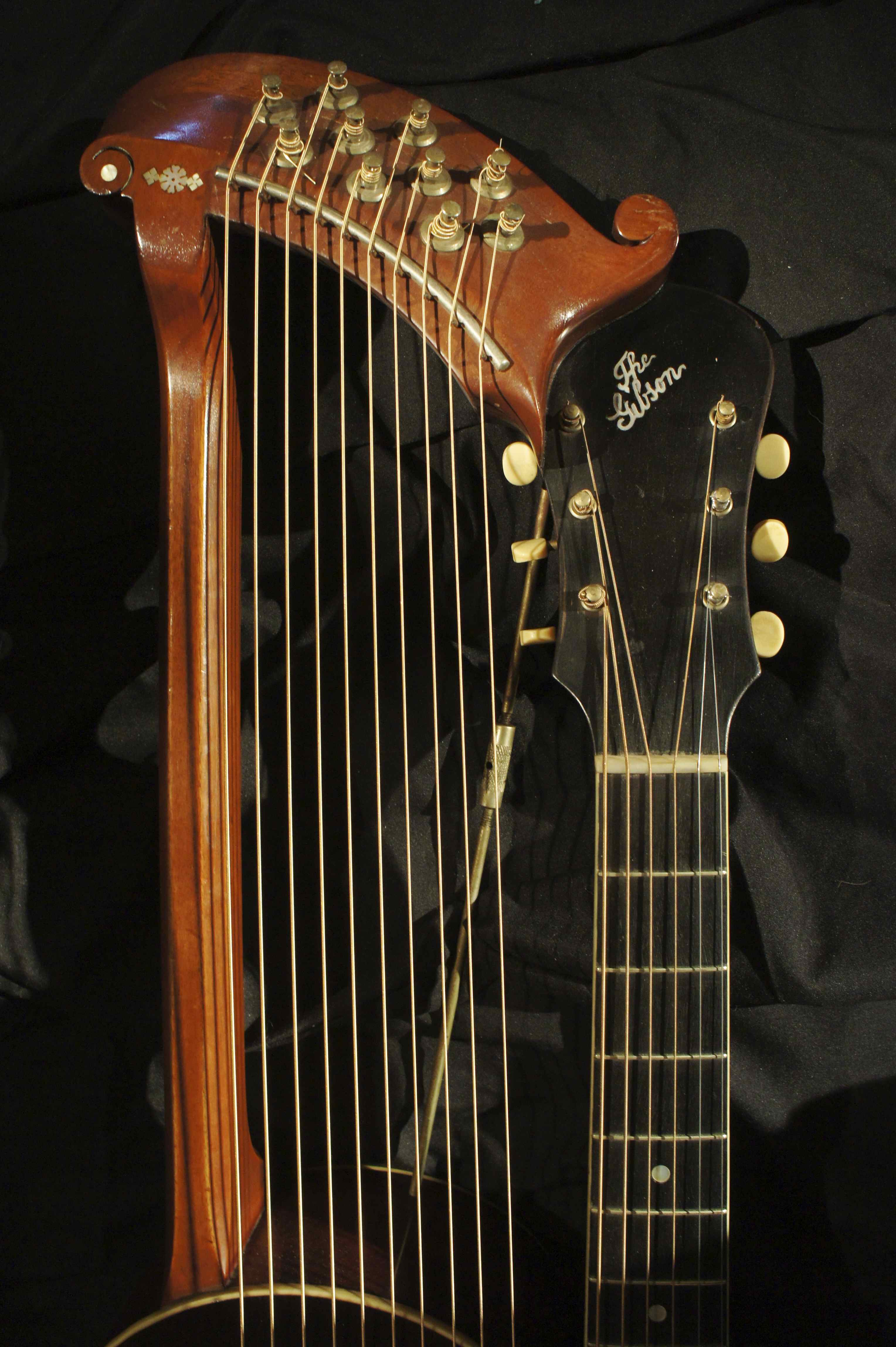 Gibson, Style U Harp Guitar, 1918 Tune Your Sound