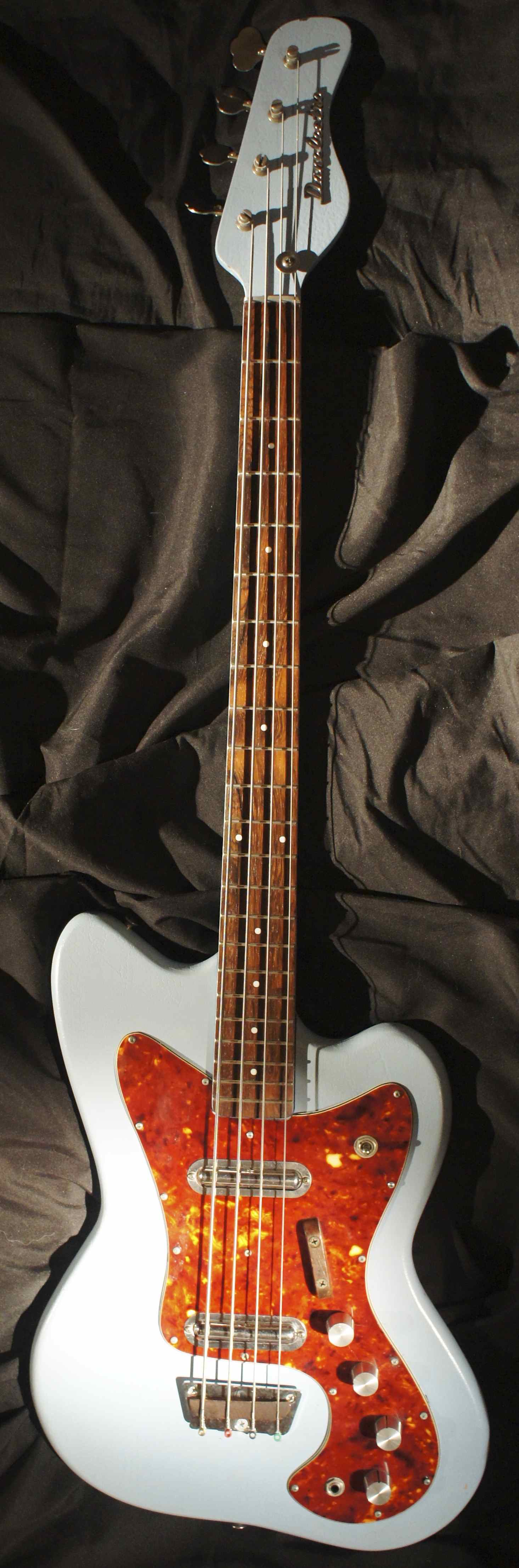 Danelectro, Dane "C" Bass Guitar Model C2B4, 1967 Tune Your Sound