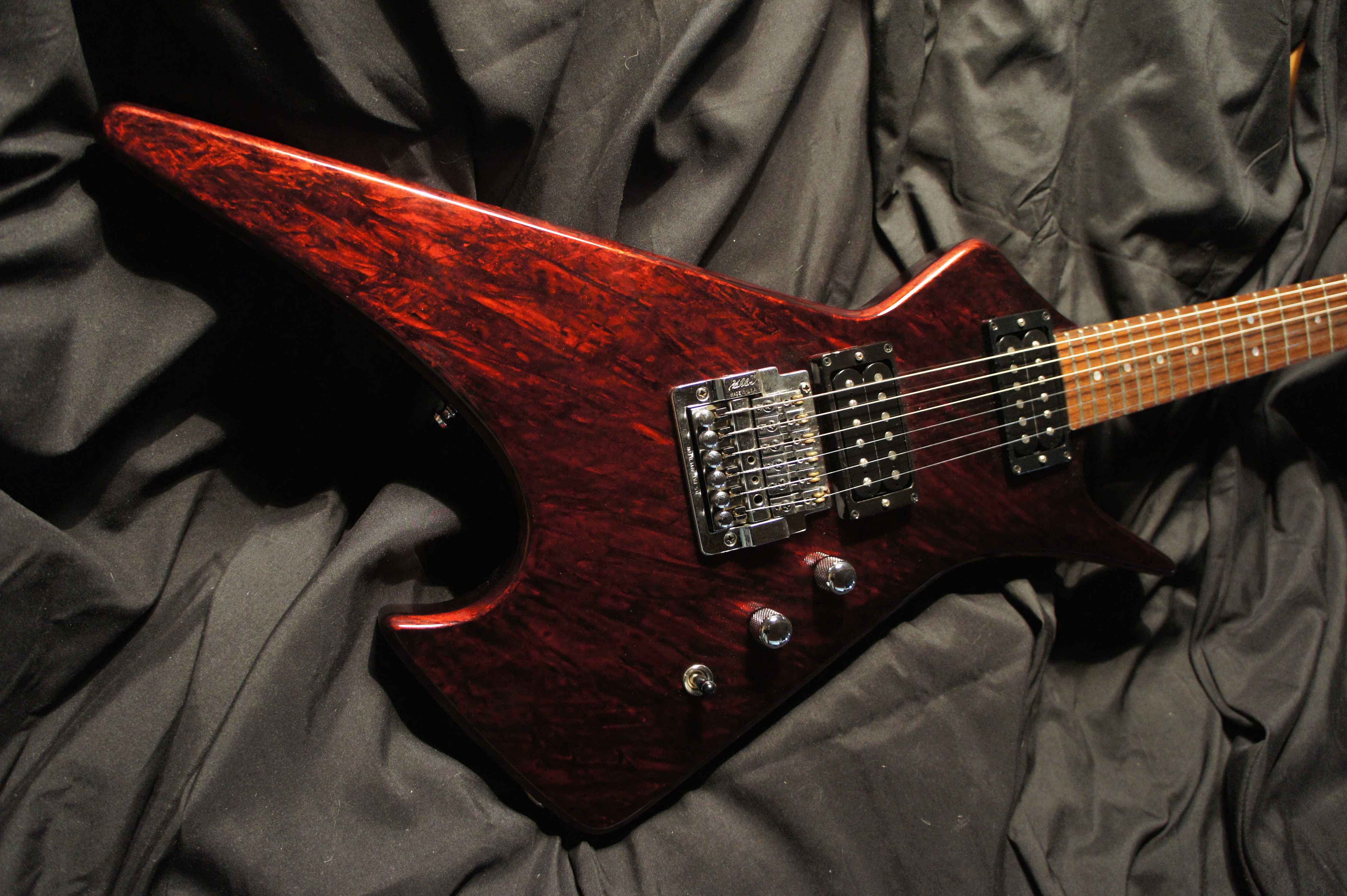 Hamer, Scarab, 1996, played by Glenn Tipton and Sammy Hagar Tune Your