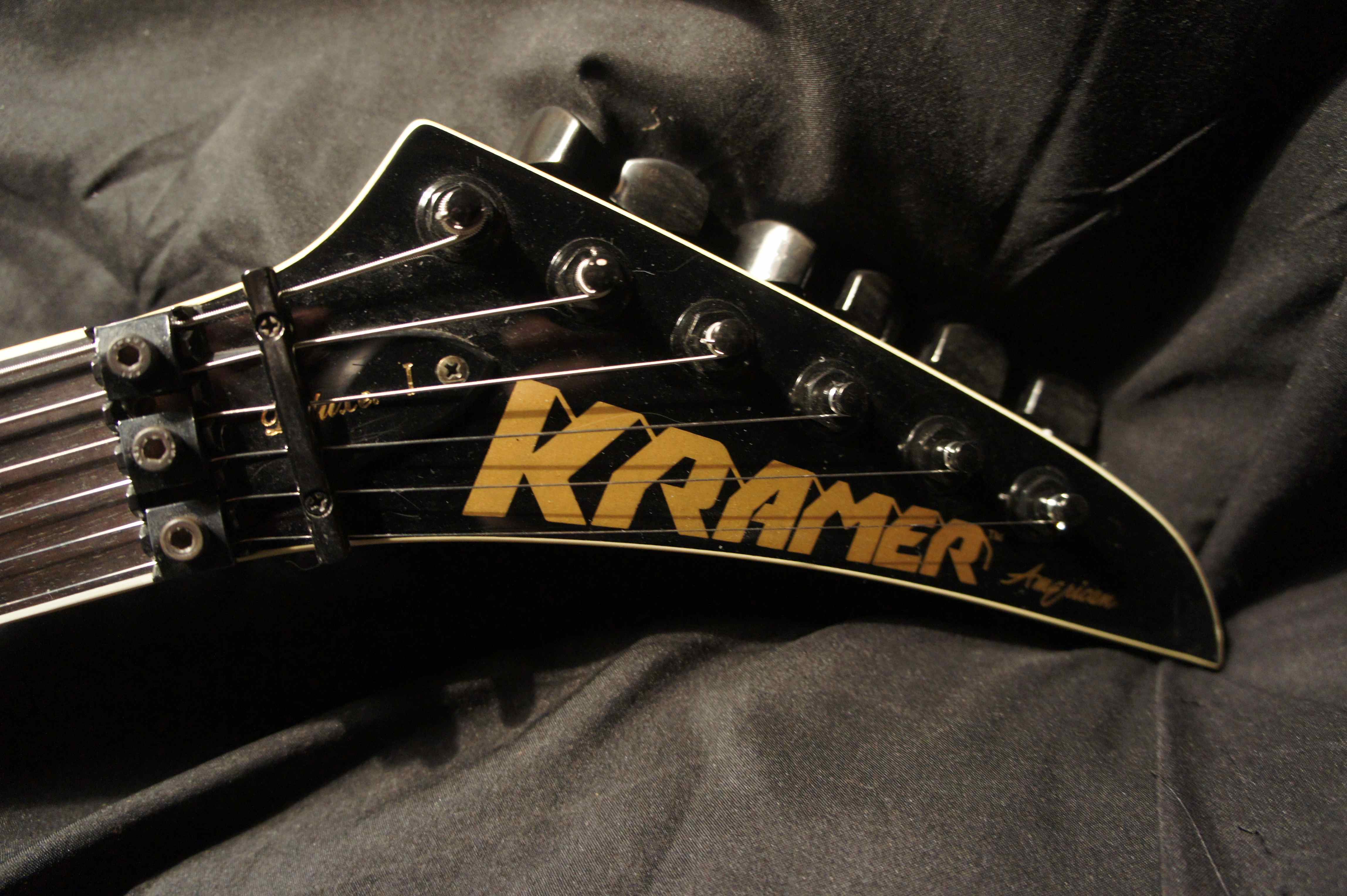 Kramer, Pacer Deluxe Custom Shop, 1986 The Tubes Tune Your Sound