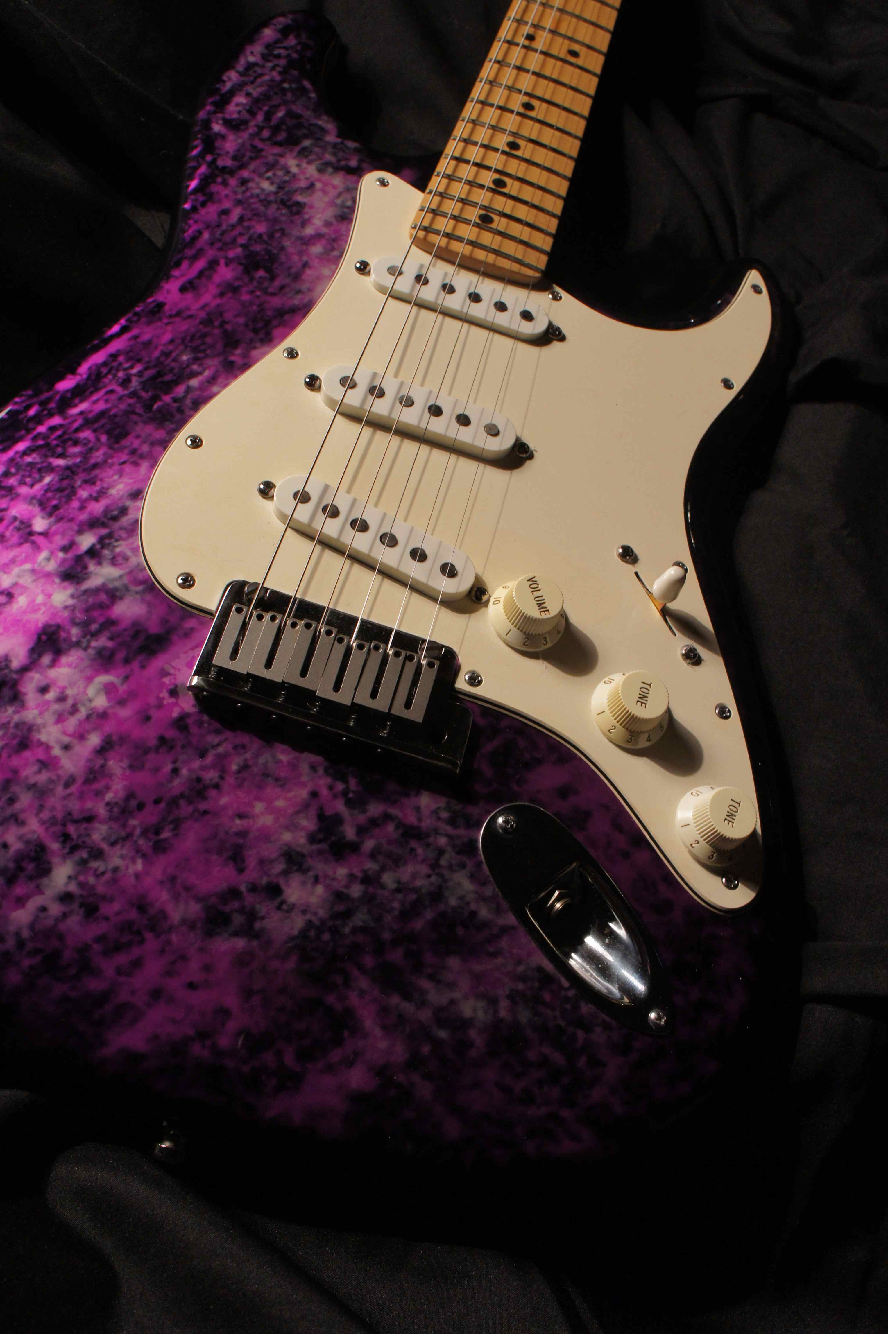 Fender, Stratocaster Aluminum 40th Anniversary, 1994 Tune Your Sound
