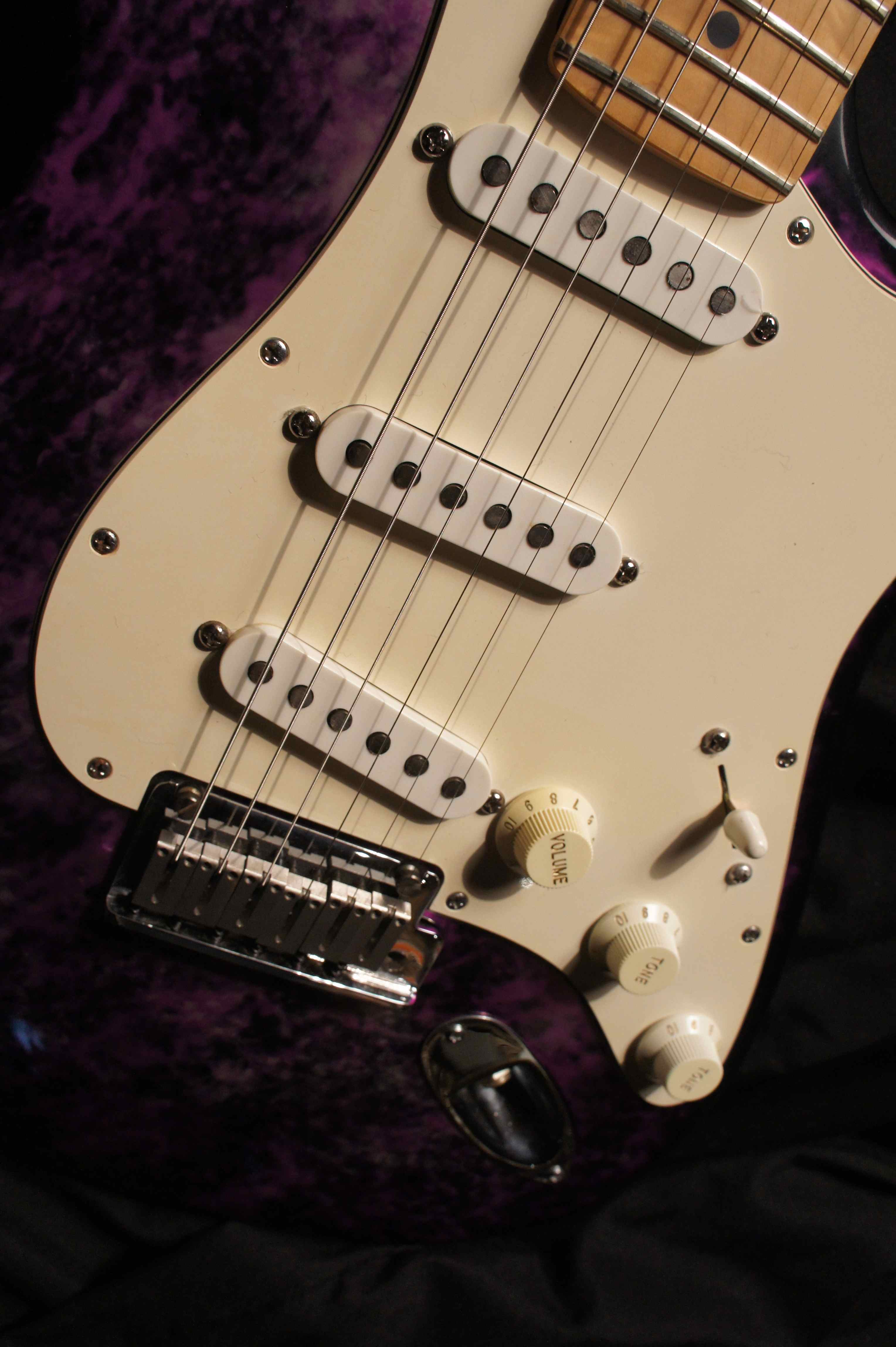 Fender, Stratocaster Aluminum 40th Anniversary, 1994 Tune Your Sound