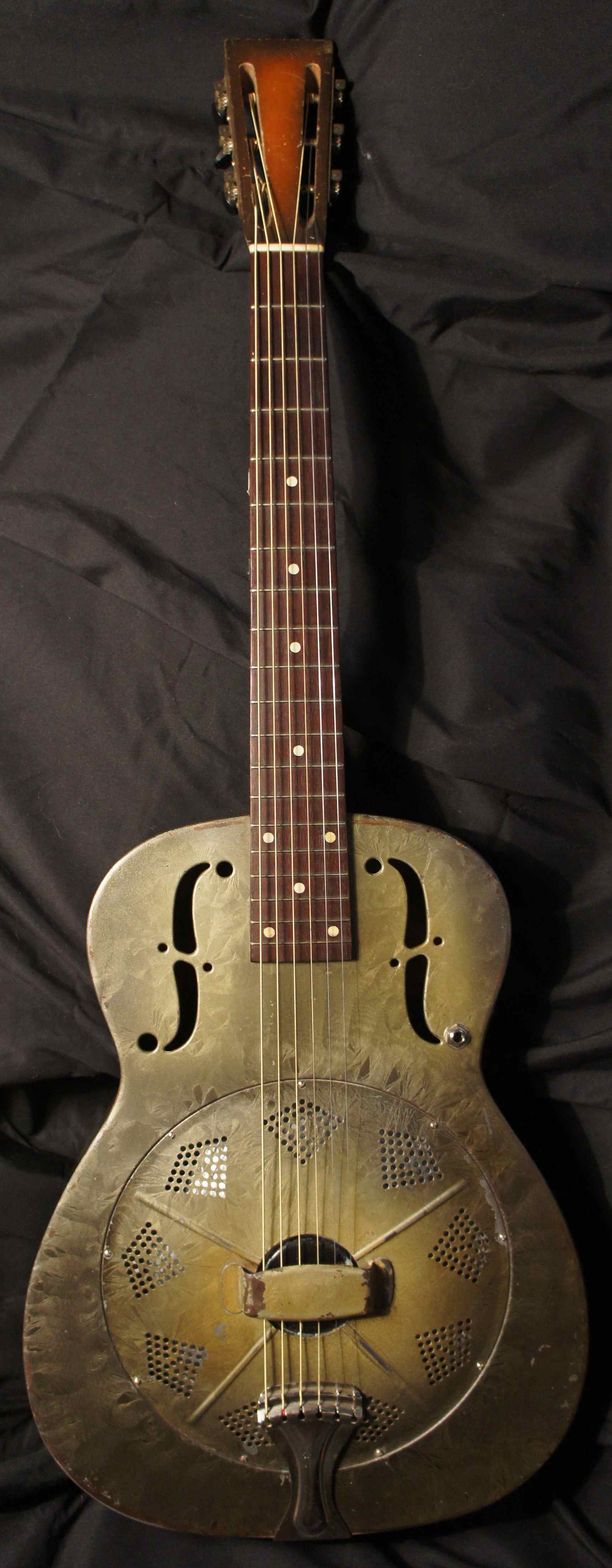 National, Cseries Roundneck Green Duolian Resonator Guitar, 1934