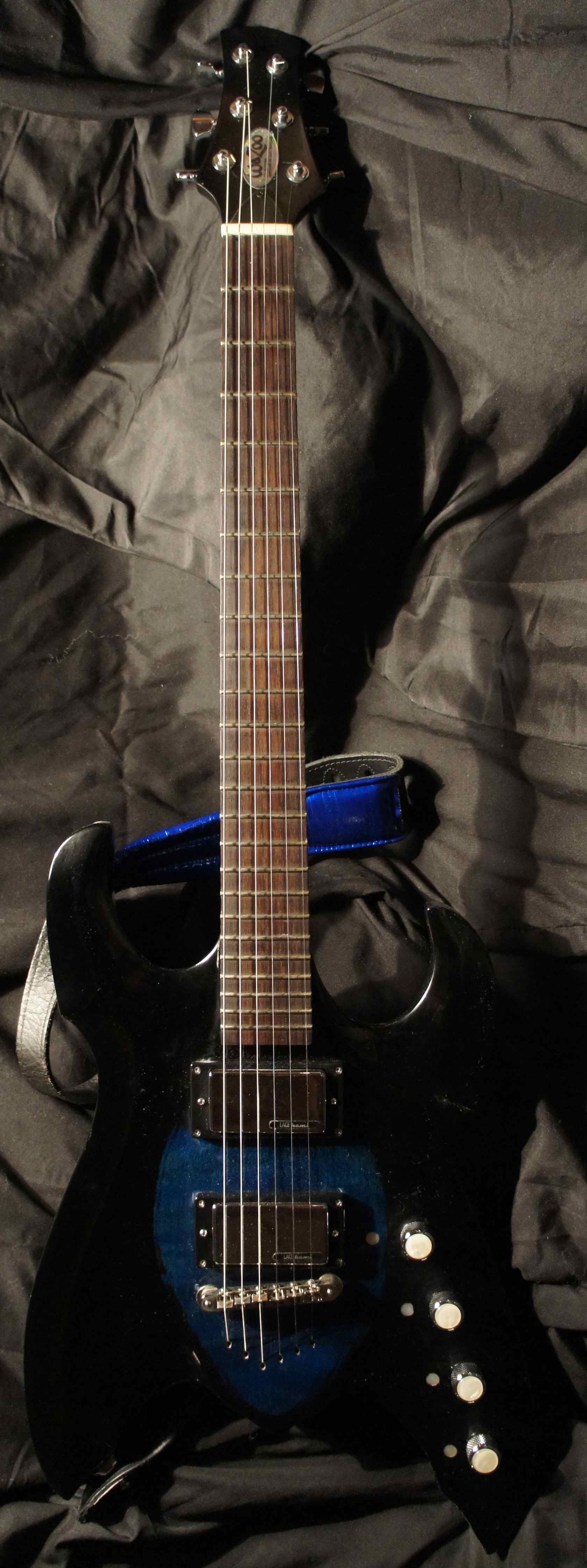 WaZoo, Custom 'Bat' Guitar with Buzz Feiten Tuning system Prototype