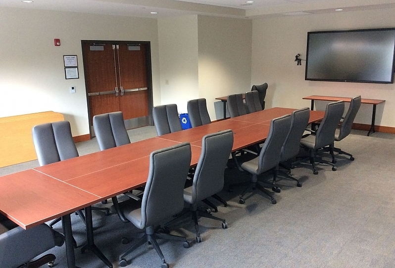 How to Coordinate Furniture Installation with Minimal Downtime During