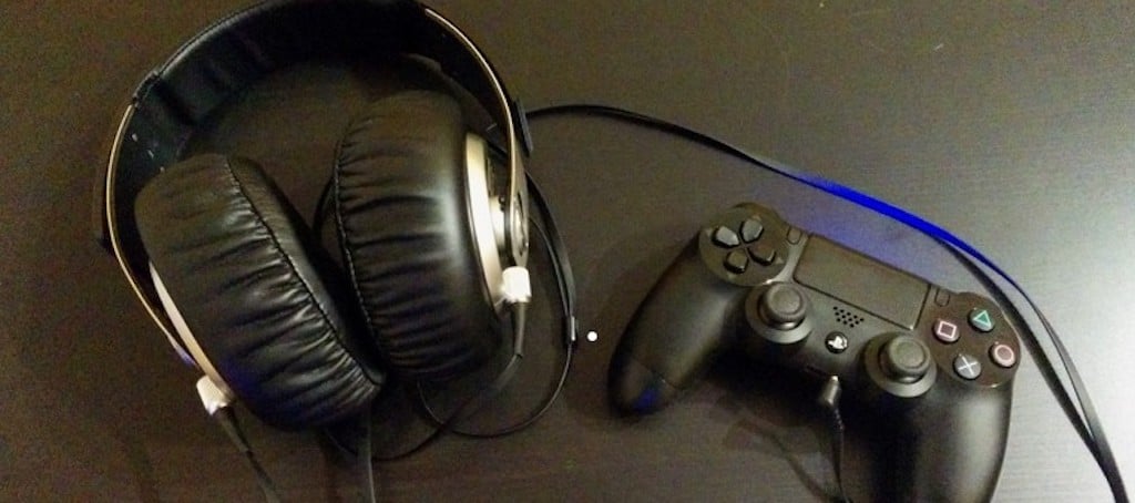 Kopfhörer am PlayStation 4Controller anschließen und SpieleSound