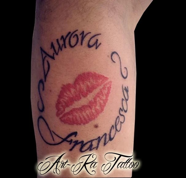 Bacio Scritte - Tuttotattoo.com 582_x_606_jpg