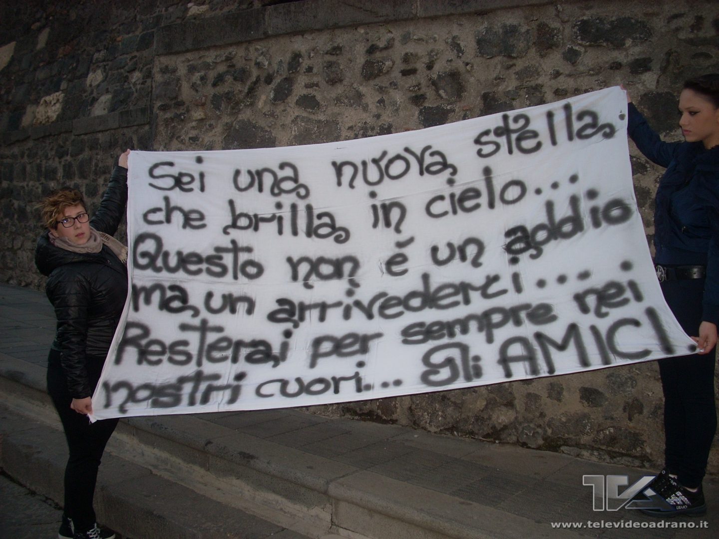 striscione muni TVA Tele Video Adrano