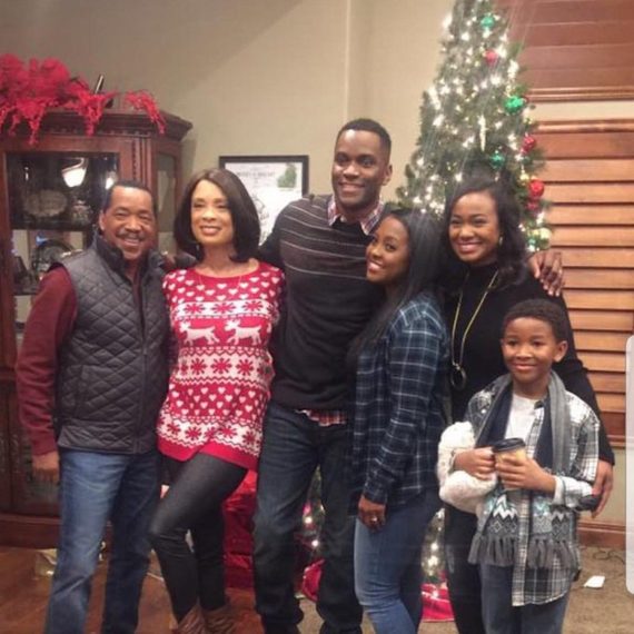 Christmas Reunion Hallmark 2023 10 TV Show Reunions in Hallmark & Lifetime Christmas Movies (PHOTOS)
