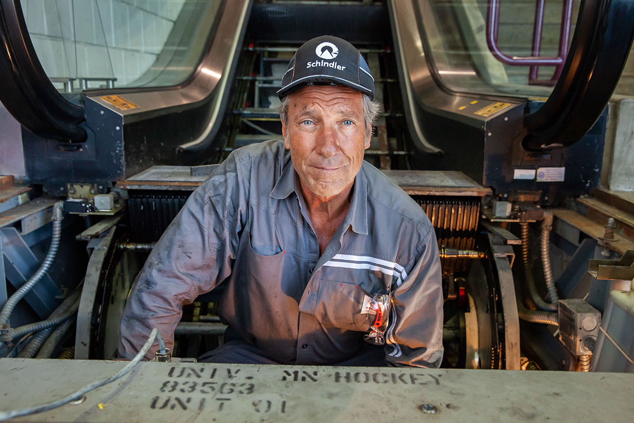 Mike Rowe New Show 2023 Mike Rowe On Returning To 'Dirty Jobs' & Finding New Gigs