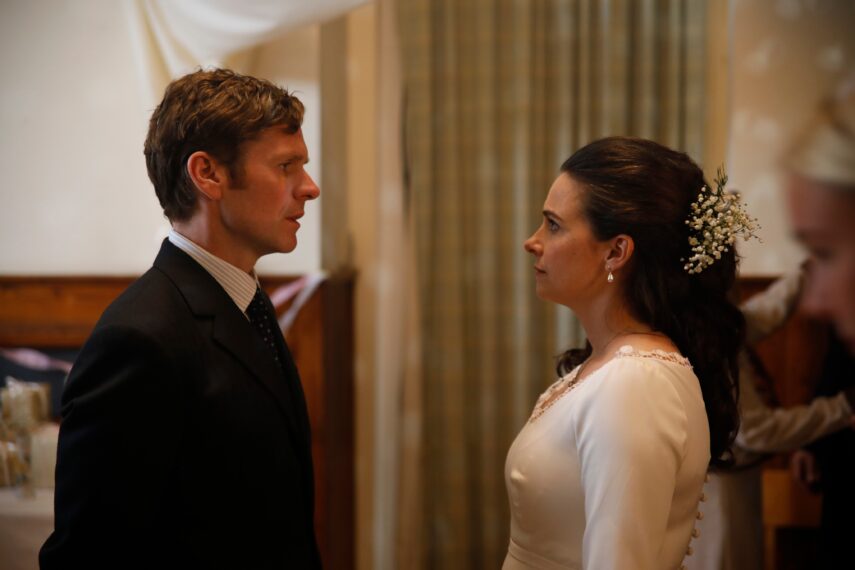 'Endeavour' Series Finale Delivers Shocking Resolutions & Heartbreaking(011)