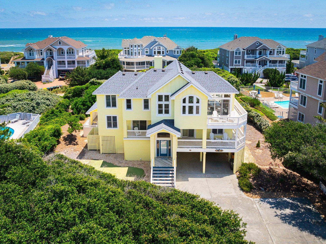 WhimSea SemiOceanfront Home in pineisland Corolla