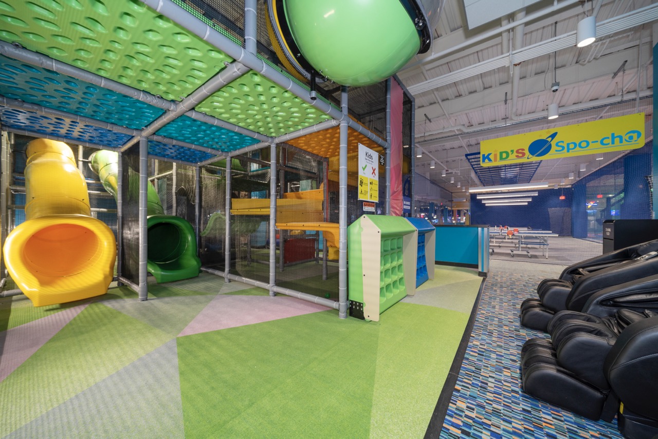 Round1 SpoCha Cumberland Mall Twin Shores