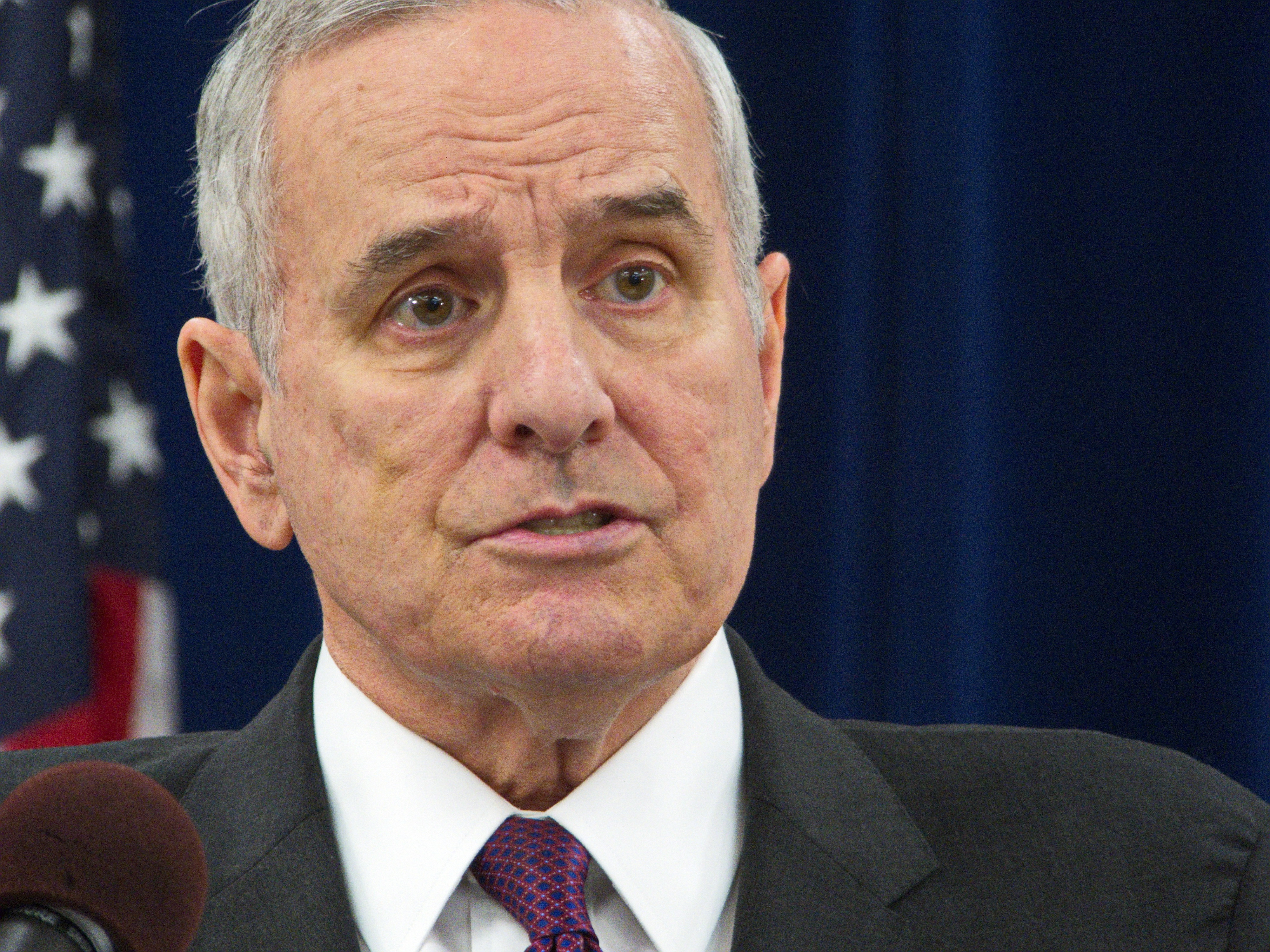 Mark Dayton might take weekend before signing bills