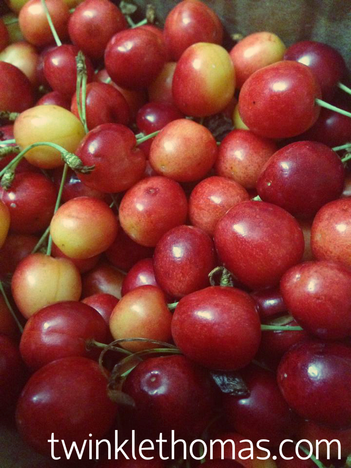TOP 10 HEALTHY BENEFITS OF CHERRIES