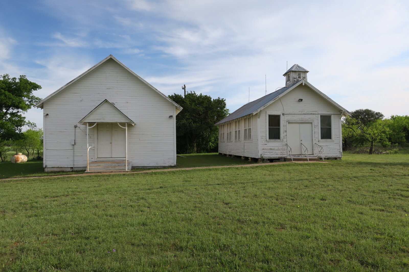 Gunsight Cemetery Two Wheeled Texans
