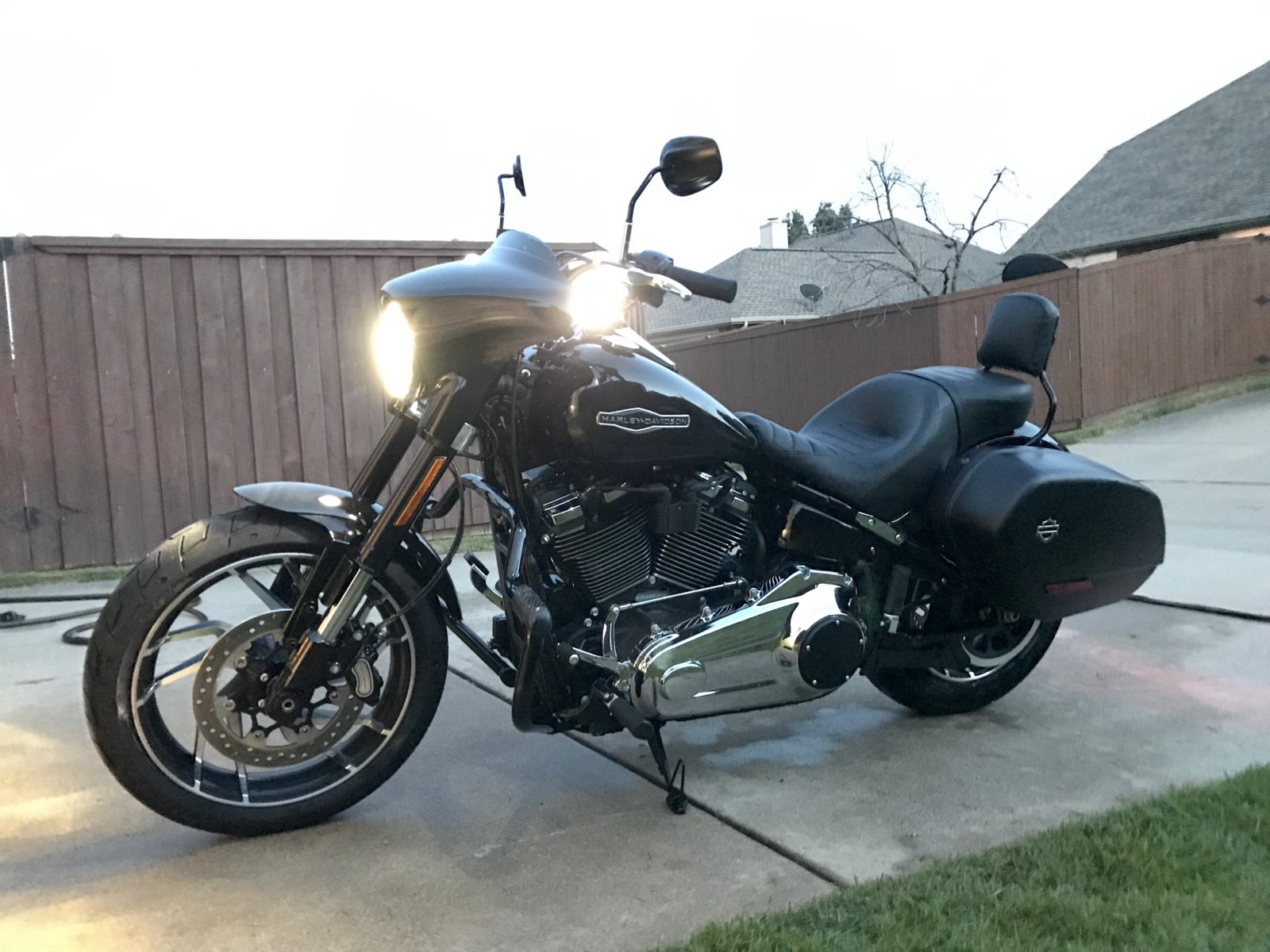 DAL/FTW FS 2019 HarleyDavidson FLSB Sport Glide (Softail), 3k