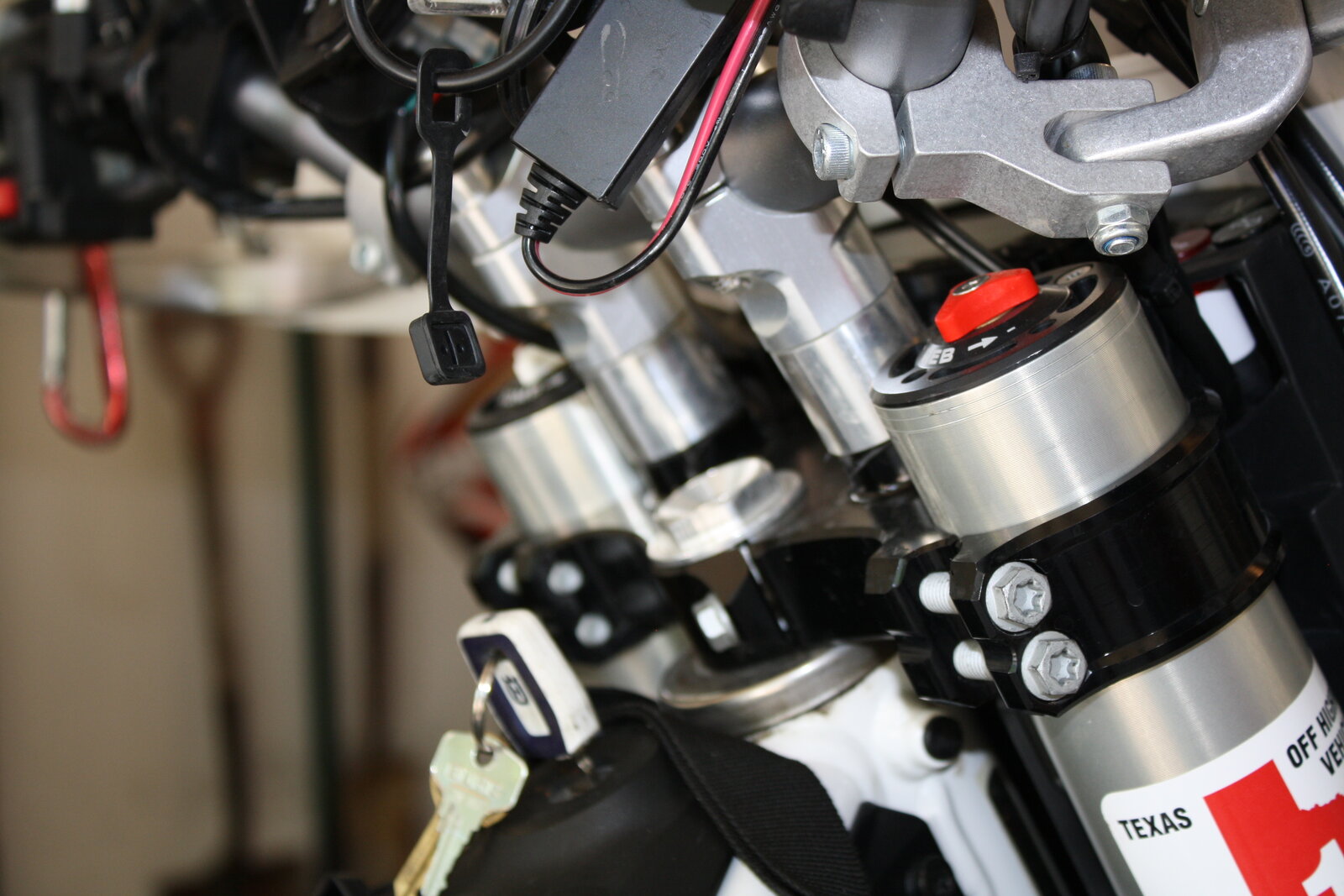 Lowering the Husqvarna 701 Enduro Two Wheeled Texans