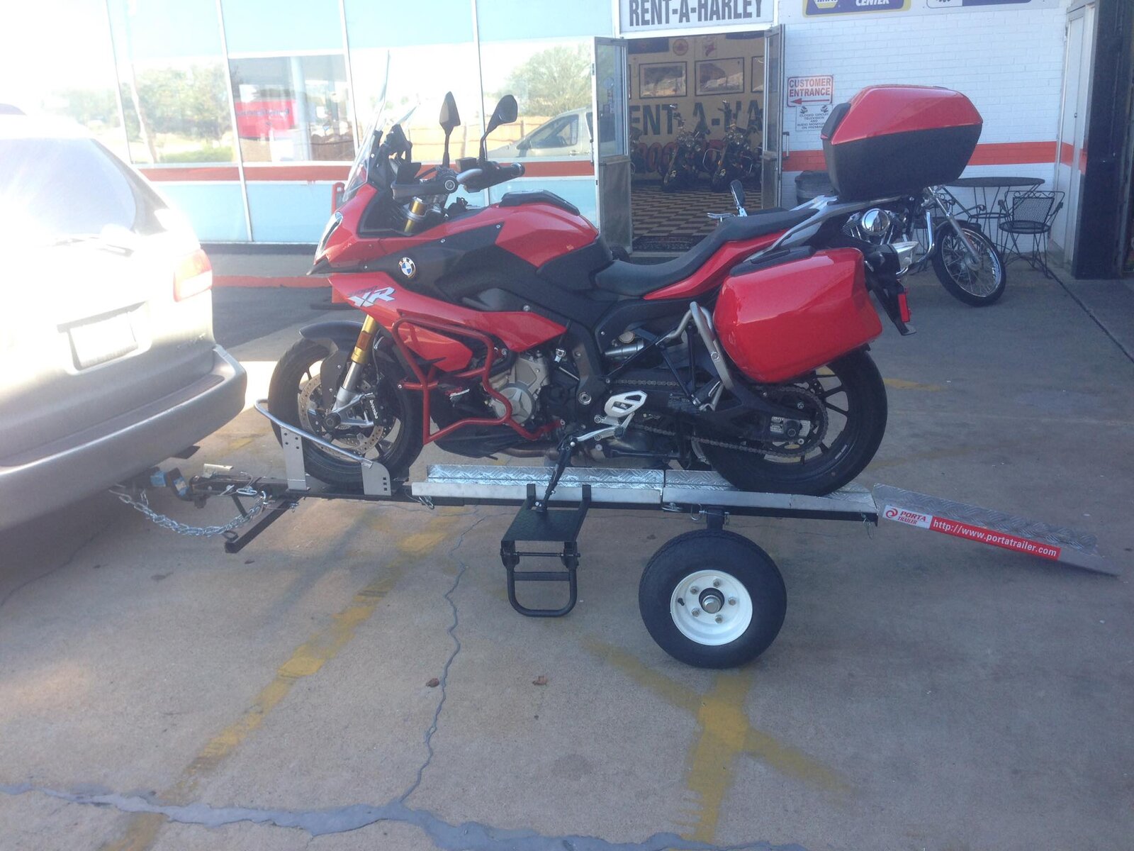(Withdrawn) Trailerinabag motorcycle trailer that fits in a trunk