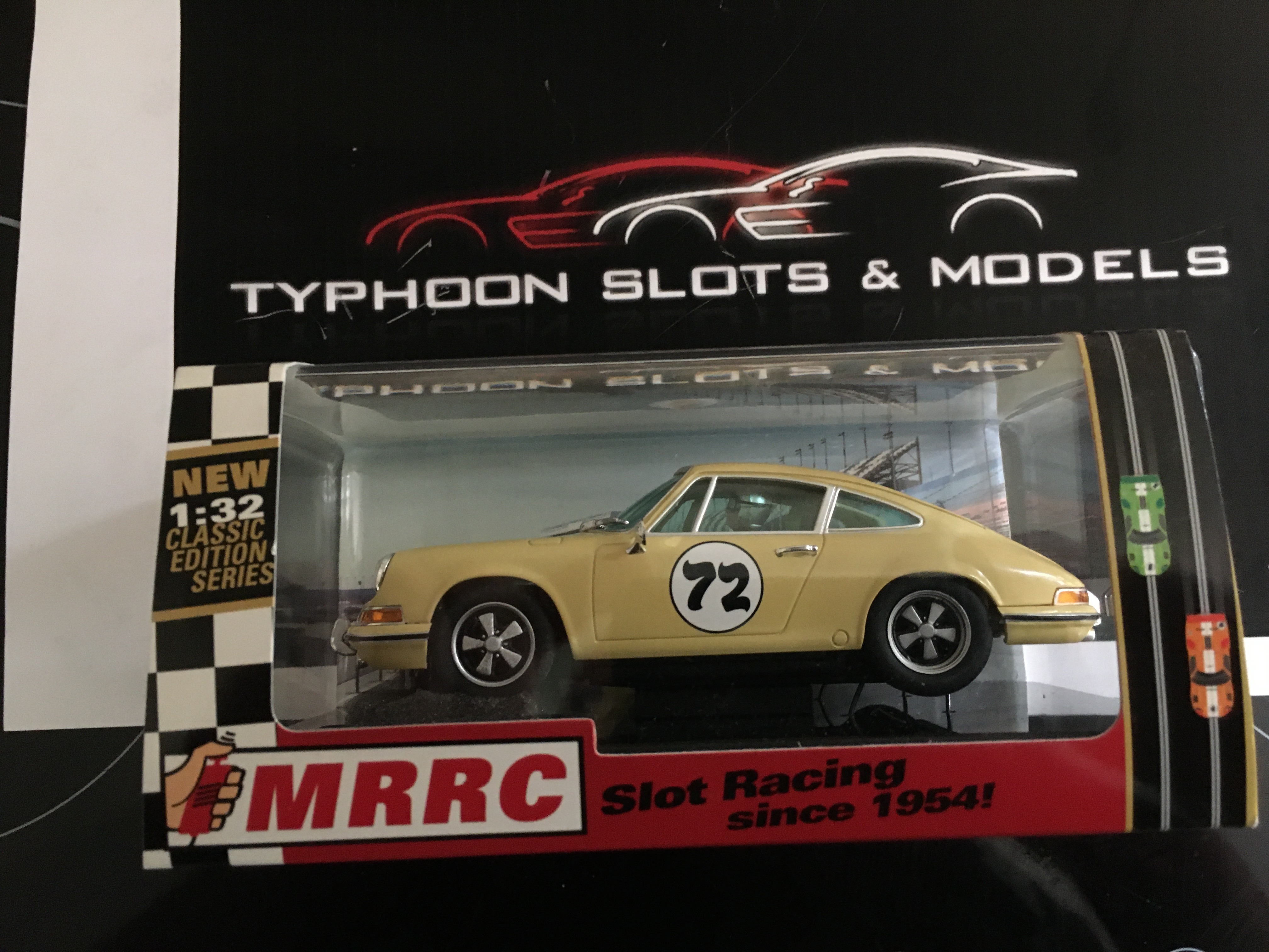 MRRC 11001 Porsche 911 No.72 Yellow 1/32 Scale MRRC slot car 11001